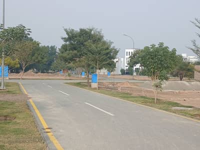 5 Marla Plot For Sale At 40ft Road