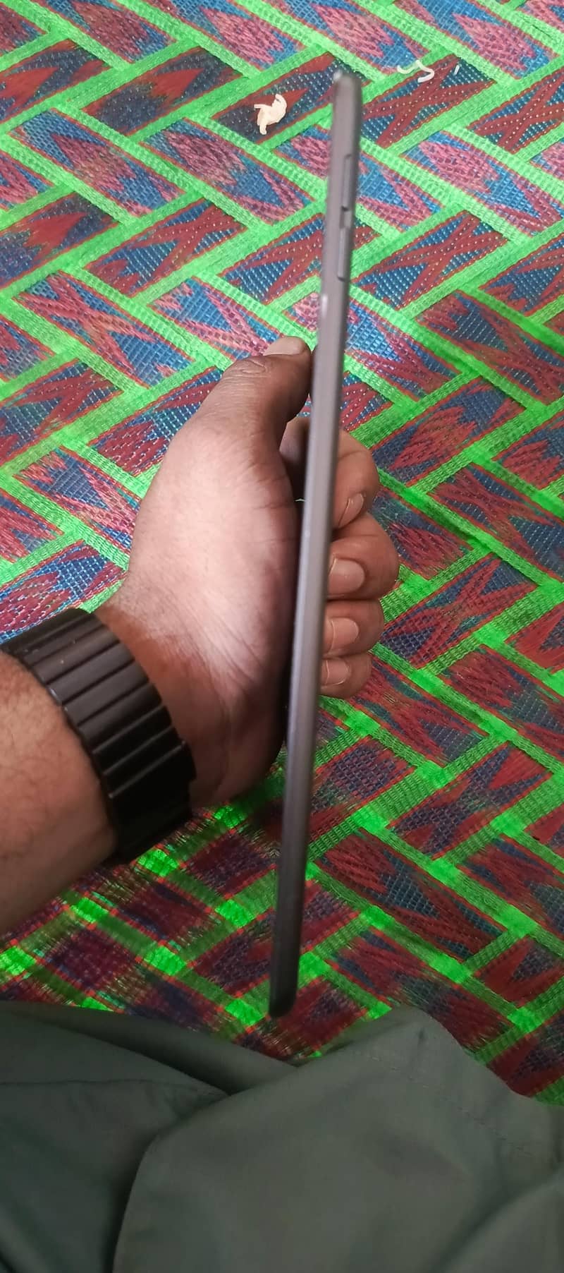 ipad mini 5 . . 64. . 4