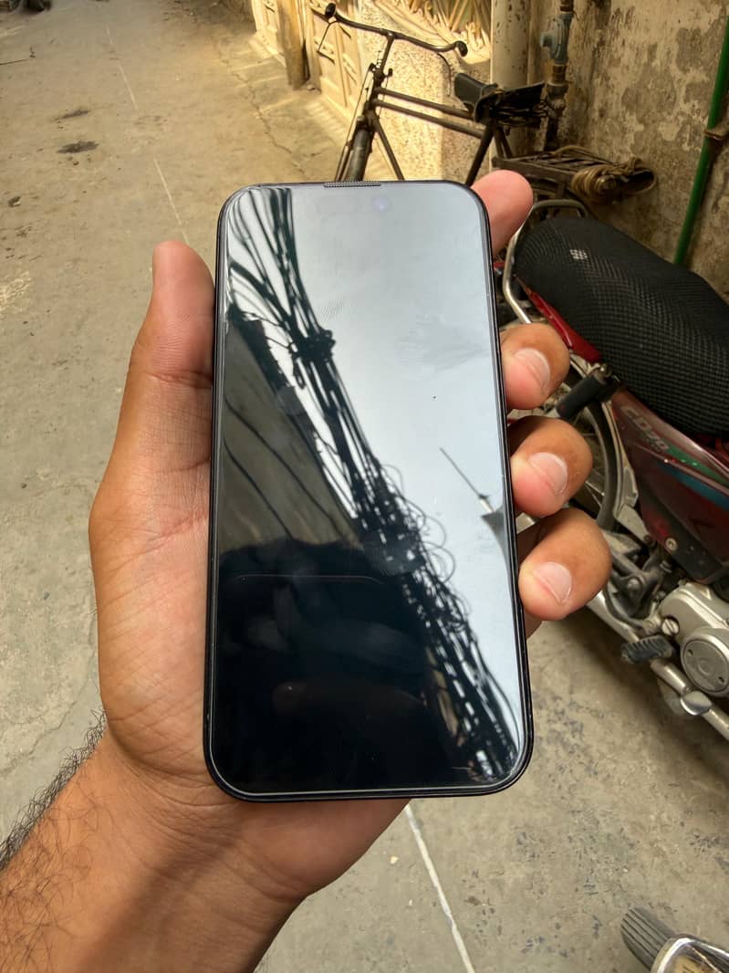 iphone 15 pro 6