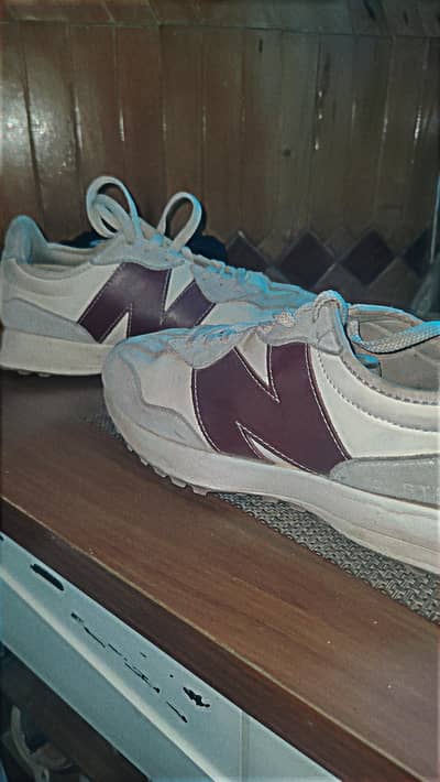 NB Newbalance Stuad shoes price 43 thousend