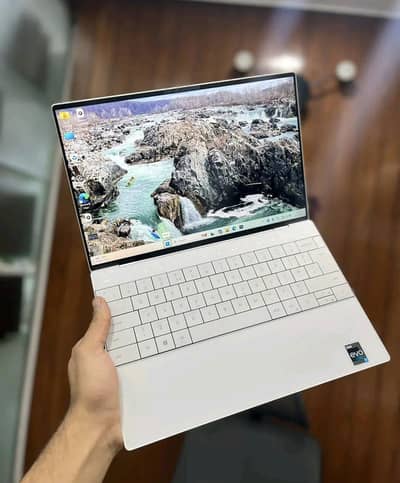 Dell Laptop Core i7 laptop High speed What's 03223821905