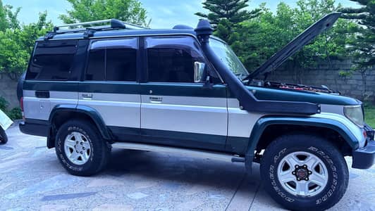 Toyota land cruiser Prado