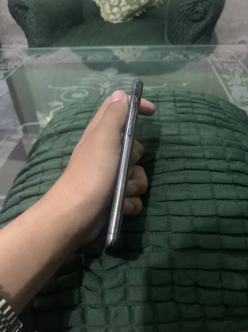 Iphone 11 pro 1