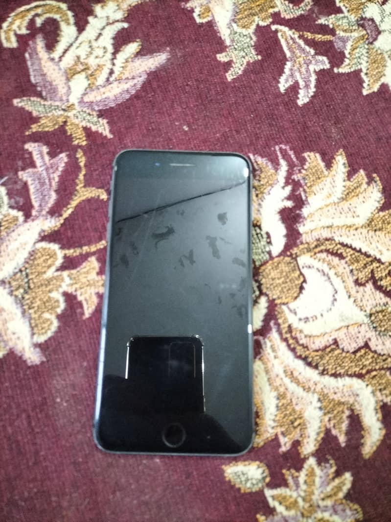 Apple iPhone 8 Plus 3