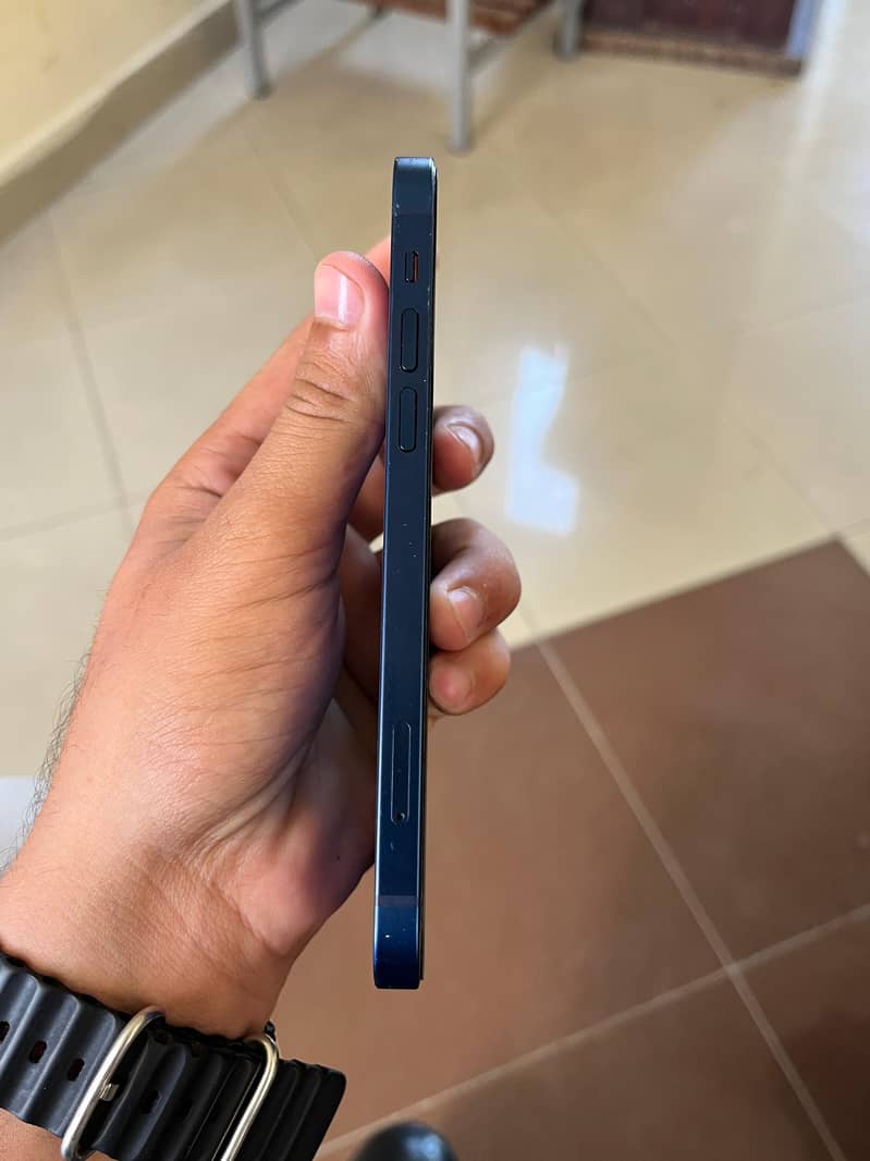 iphone 12 2