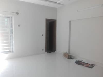Stunning and affordable Prime Location Lower Portion available for rent in Harley Street