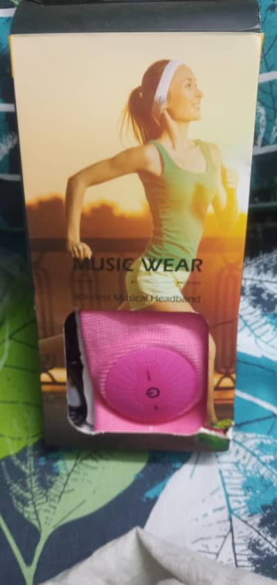 Banded  handsfree  for gym wear nd outing,,,new hai  ,,