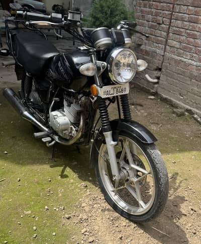 Suzuki GS 150 SE