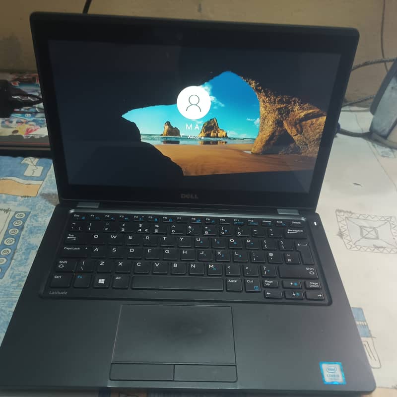 Laptop 0