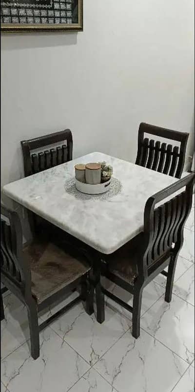 Dinning Table for Sale 35,000