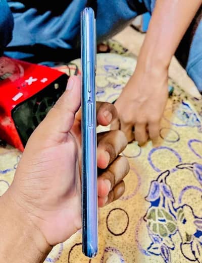 VIVO Y 20 WITH BOX 