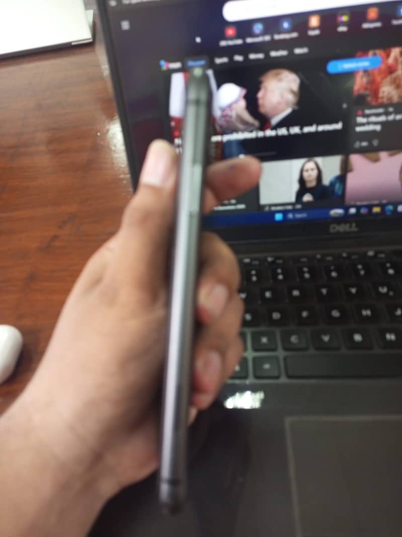 Apple iPhone 11 11