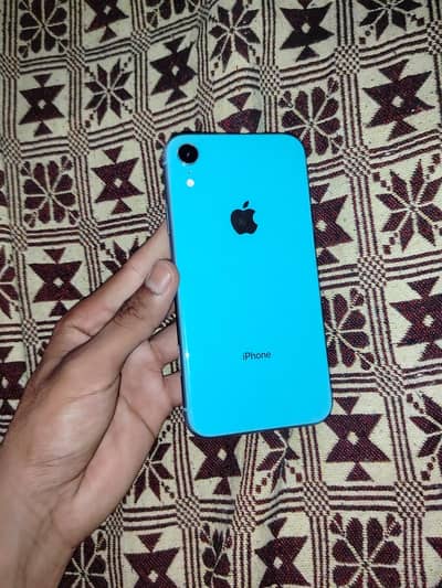 Iphone xr (64gb) battery health 81 all original ha