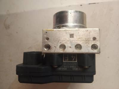 Toyota Hilux Vigo ABS Pump 44510-0K020 Genuine Japan
