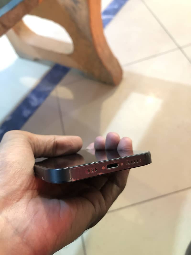 Apple iPhone 14 2