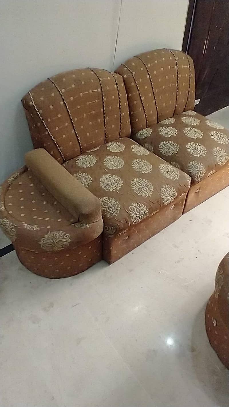 complete 6 sofa set with table 3
