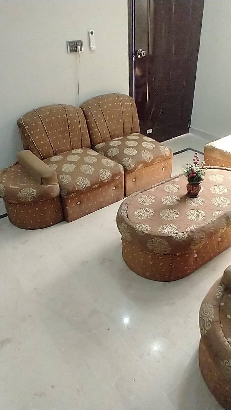 complete 6 sofa set with table 5