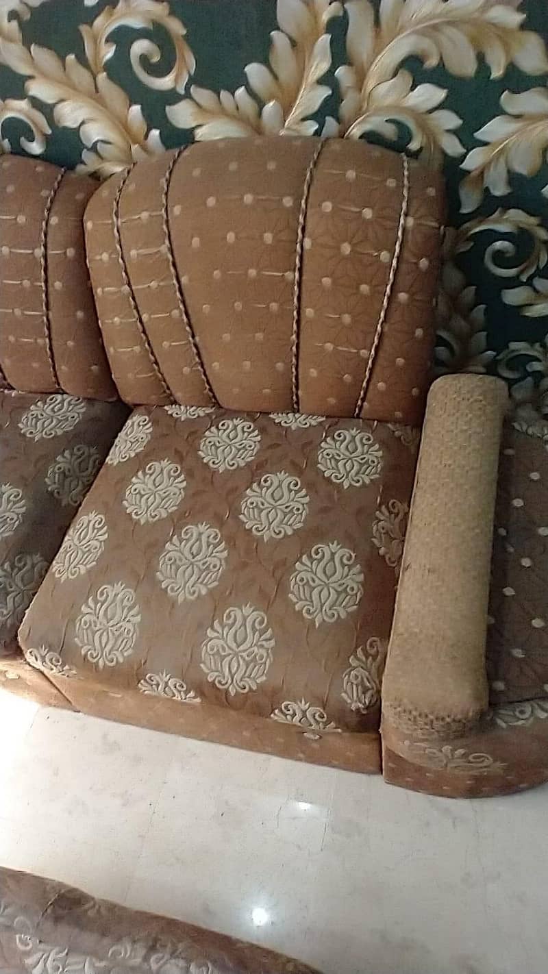complete 6 sofa set with table 7