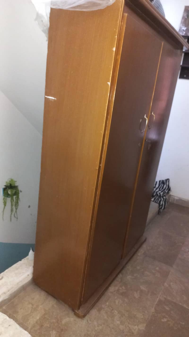 Wardrobe 0