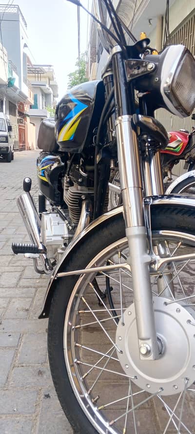 Honda CG 125 Black Edition 2020 (Lahore Registered) – Lush Condition