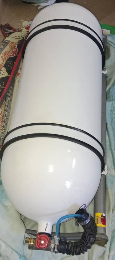 BRAND NEWN TANK WITH COMPLETE FITTING