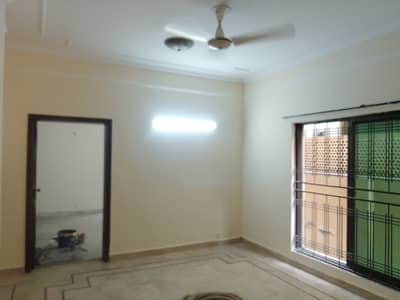 8 Marla Independent House with Double Kitchen