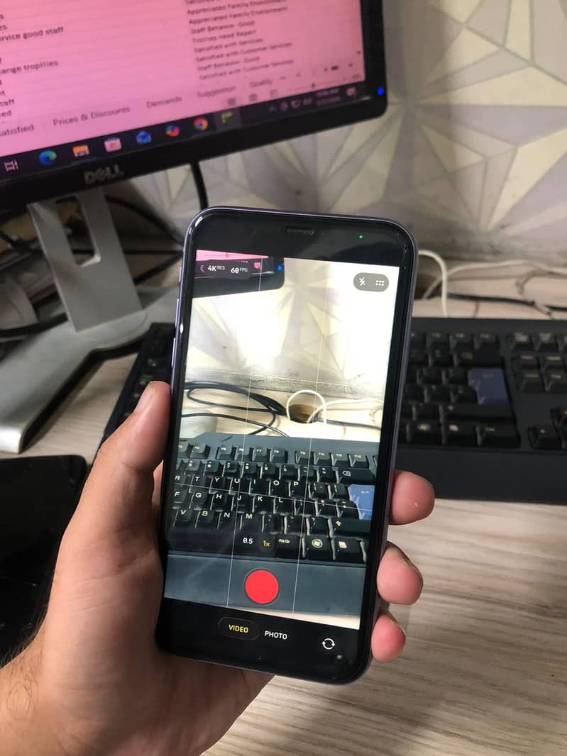 Apple iPhone 11 11