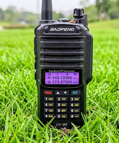 BAOFENG UV-9R RANGE 5 TO 12 KM Walkie talkie / wireless set