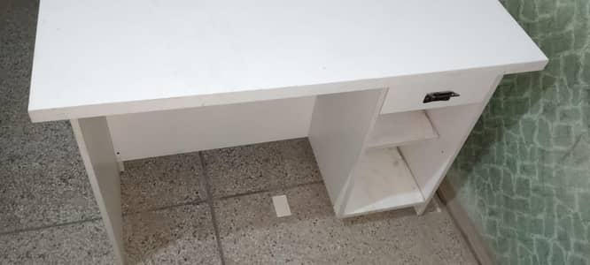 New Brand Office Table