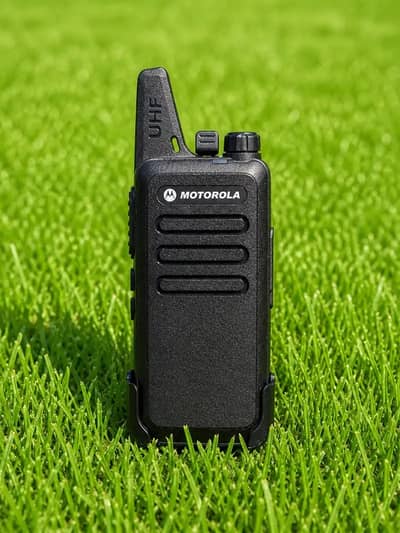 MOTOROLA C-1 RANGE 2 TO 5 KM | Walkie talkie / wireless set
