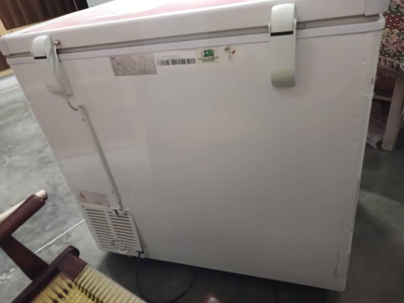 Large Deep Freezer - Perfect Working Condition 2