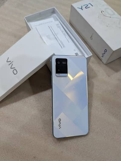 Vivo Y21 IN LUSH CONDITION