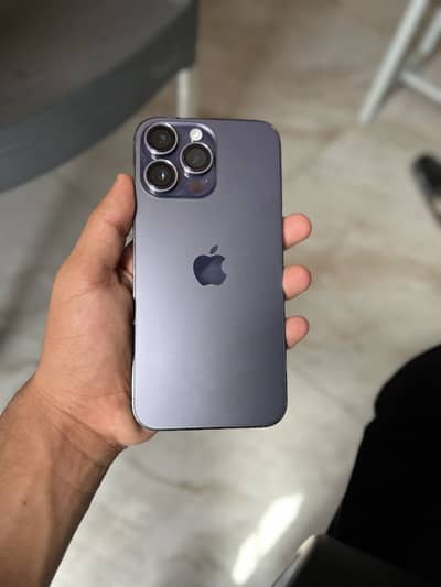 iPhone 14 Pro Max  10/10 condition