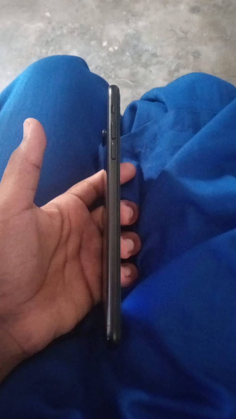Apple Iphone 7 plus 1