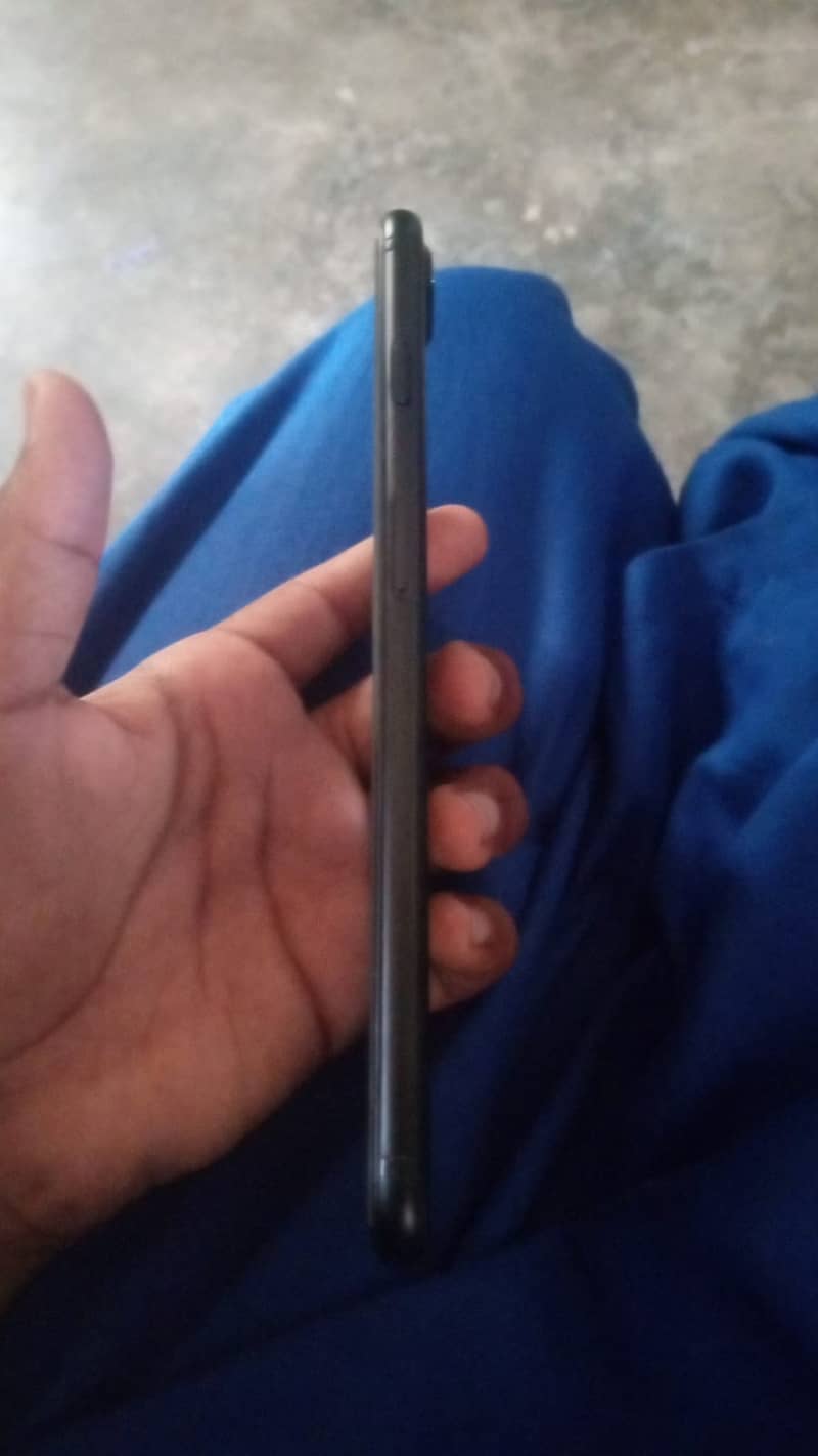 Apple Iphone 7 plus 2