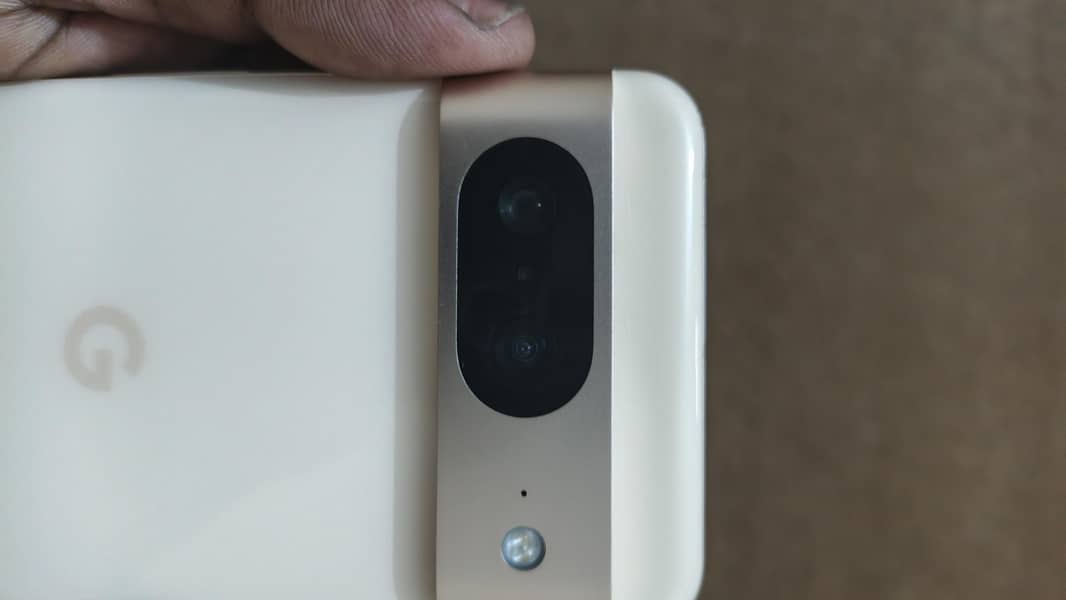 google pixel 8 5