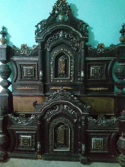 Chinioti haveli Bed set