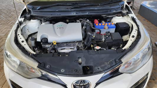 Toyota Yaris 1.3 ativ cvt
