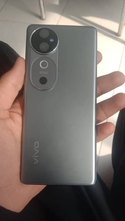Vivo V40 5g like new 10 by 10 condition