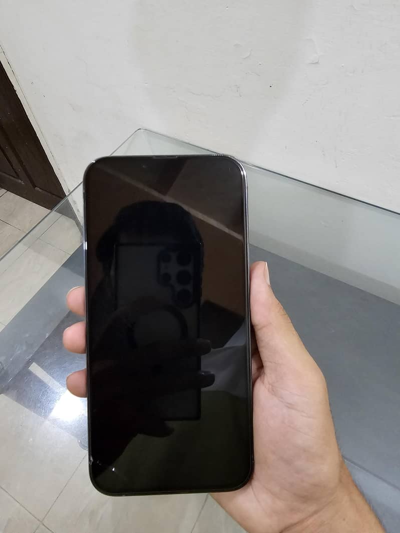 iPhone 13 pro max 9