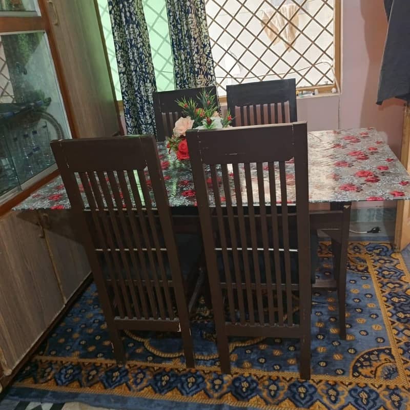 glass dining table 1