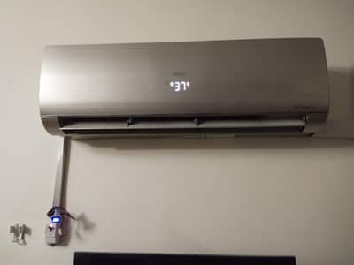 Haier 1.5 ton ac inverter  UPS technology
