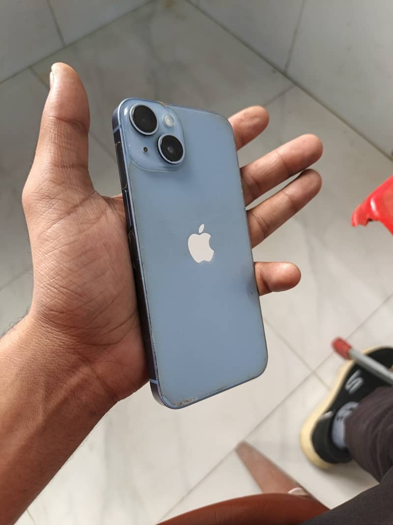 Apple iPhone 14 3