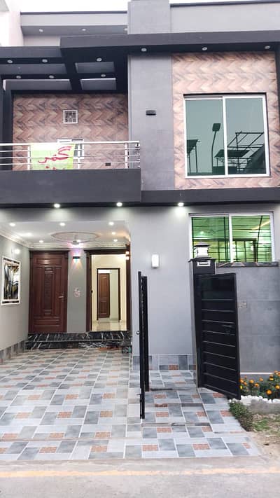 Ideal 5 Marla Brand New House For Sale In Park View City Lahore