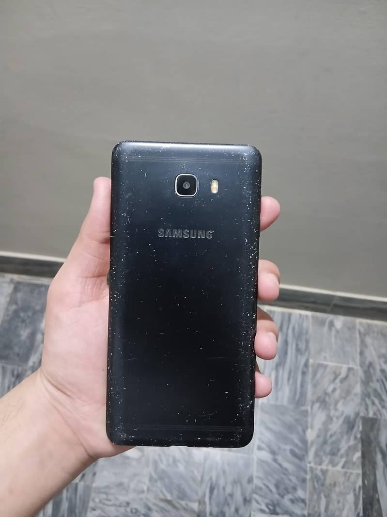 Samaung C9 pro 4