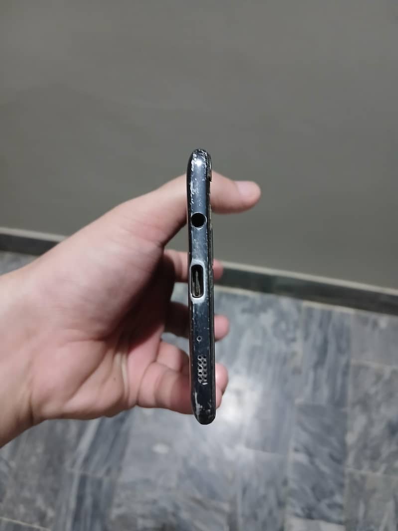 Samaung C9 pro 7
