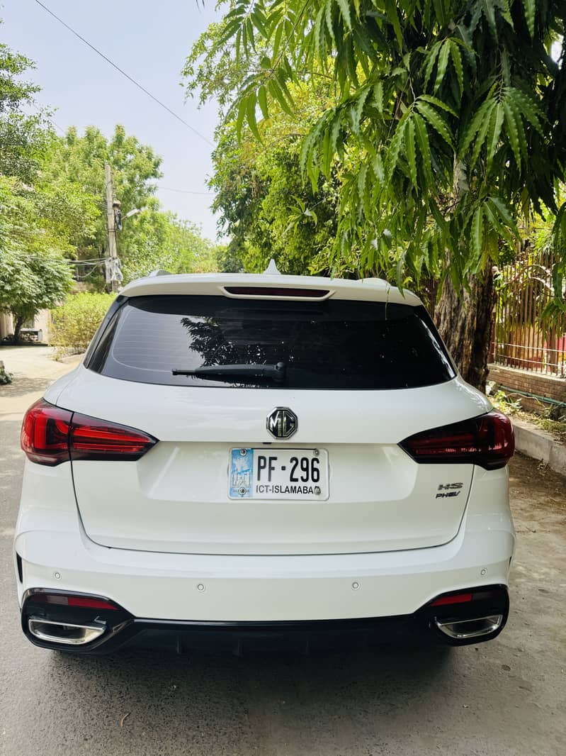 MG HS PHEV 3