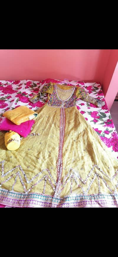haris shakeel mehndi maxi