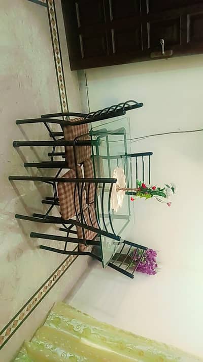 4 Seater Dining Table Set – Glass Top – Excellent Condition