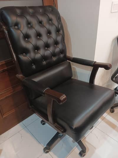 CEO Chair & Office Chairs